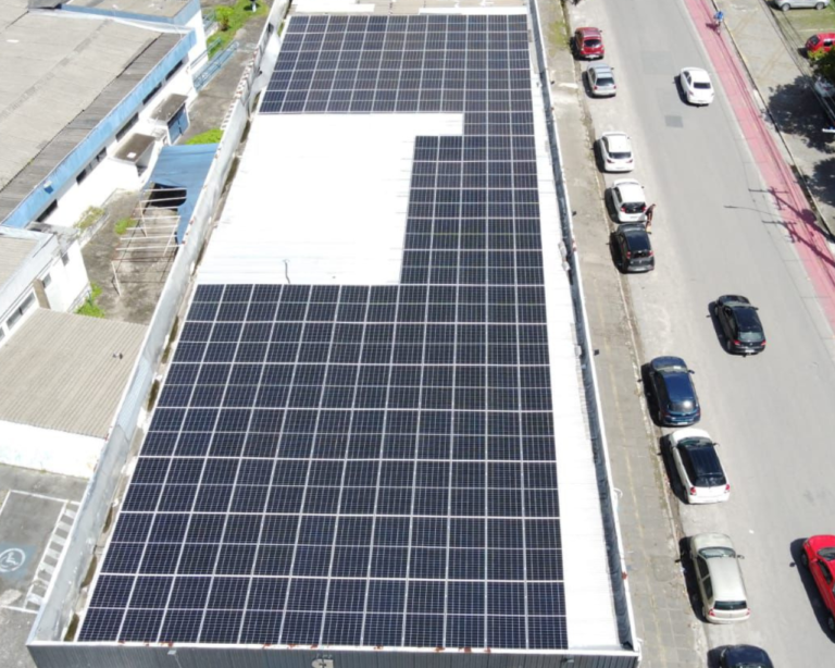 LAUDO ESTRUTURAL EM TELHADO - ACADEMIA REEF - RECIFE PE